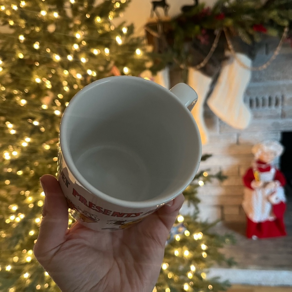Vintage Christmas Mug with Humorous Design - Picture 5 of 6